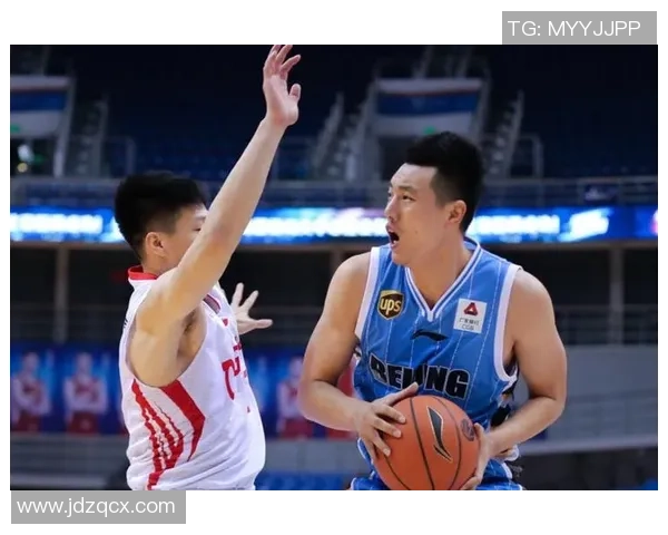 武汉篮球队以83分领跑冠军赛积分榜展现强劲实力与团队合作精神